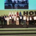 Gruppo completo delle persone premiate agli Euregio Awards Credito: © Land Tirol/Sedlak
